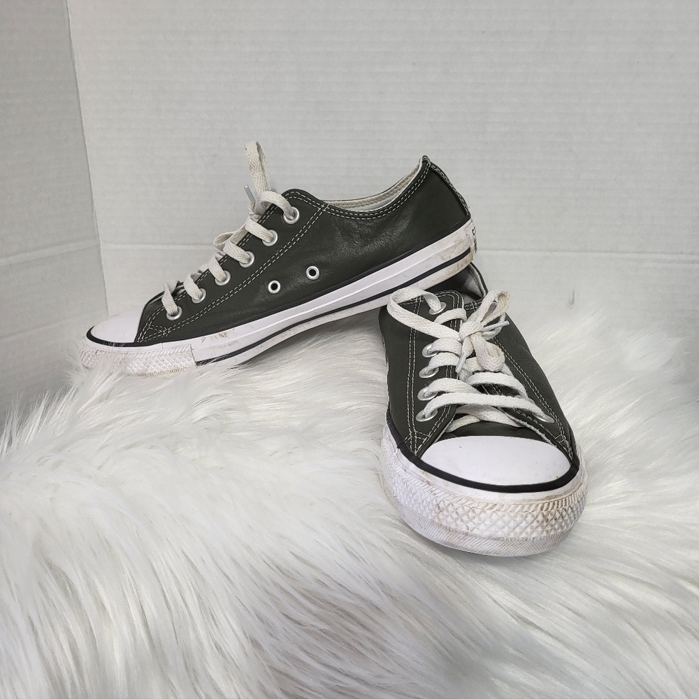 Converse Green Low-Top Sneakers, Leather Mens 7.5, Womens 9.5